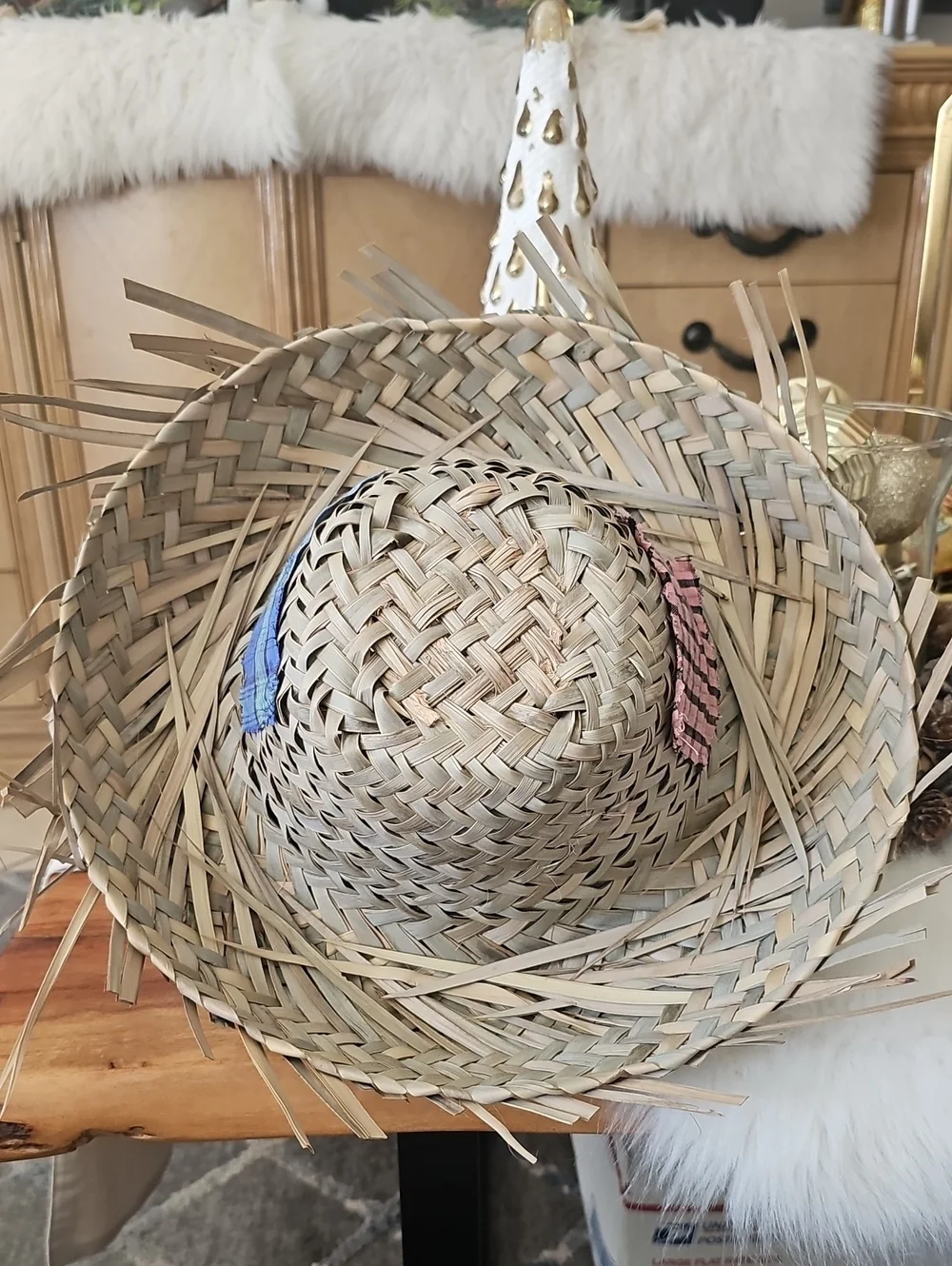 Straw Sun Hat with Pink Blue Red Green And Maroon Patches For Men And Women